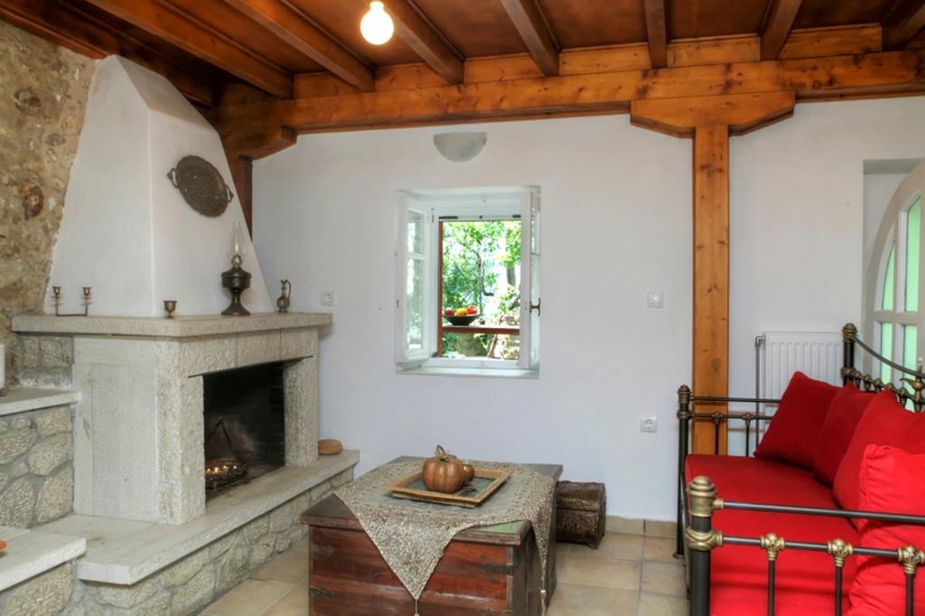 Menelia Cottage Platístoma 객실 사진