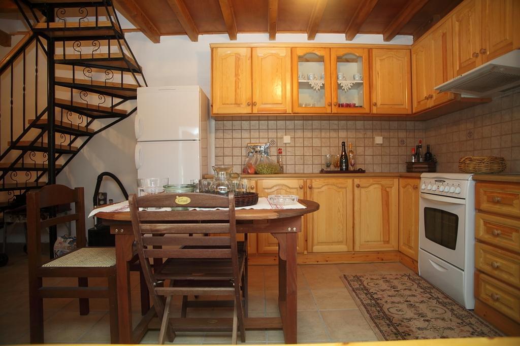 Menelia Cottage Platístoma 객실 사진